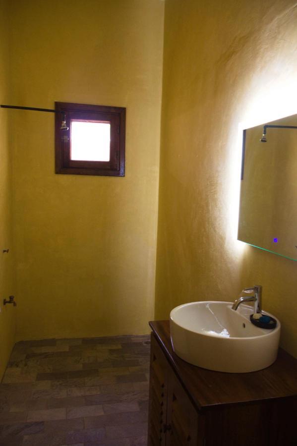 Hotel Otsunami Lome Exterior photo